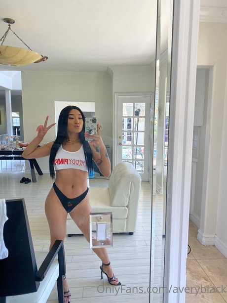 Avery Black