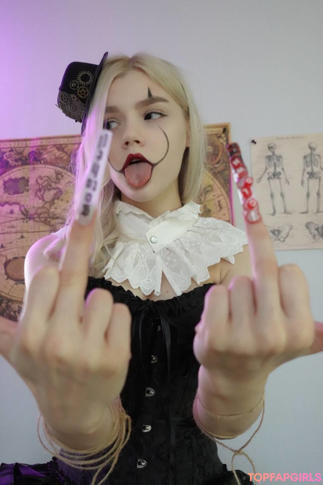 Naken läckt OnlyFans-bild av Allotropp #300