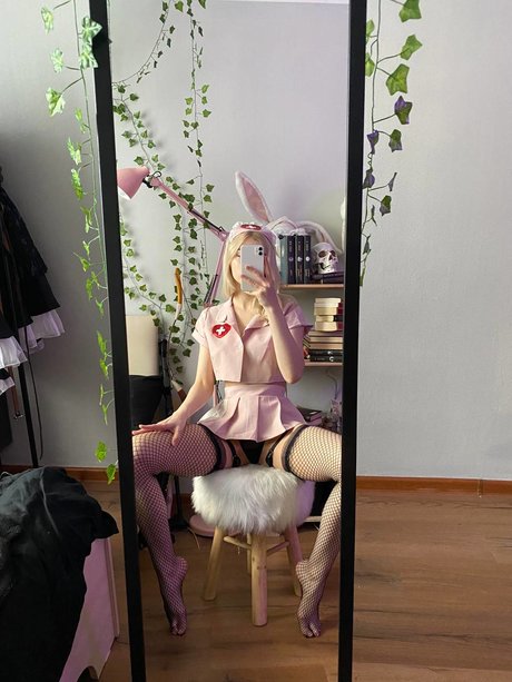 Nahá fotka uniklých OnlyFans od Allotropp