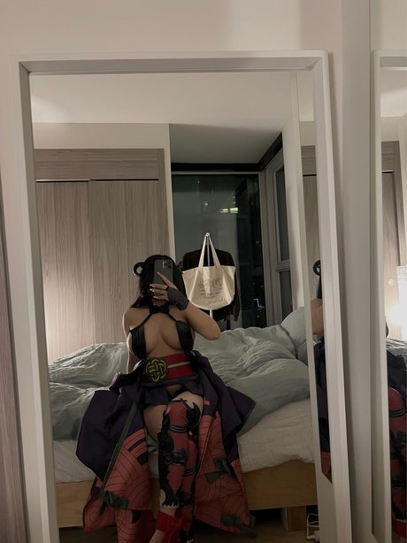 Nahá fotka uniklých OnlyFans od Yeonaxo