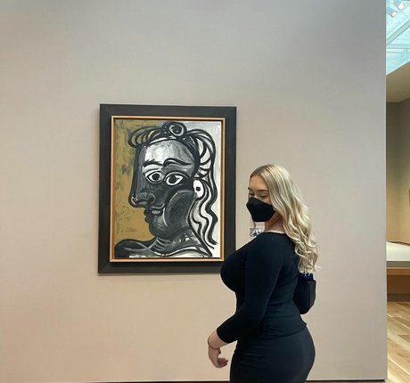 Nahá fotka uniklých OnlyFans od Chloe