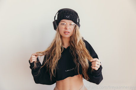 Rachel Anne Rayy