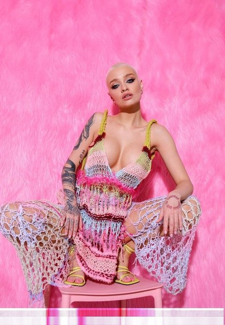 Naakte gelekte OnlyFans-foto van Anastasia