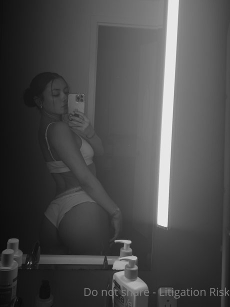 Yana Demeester