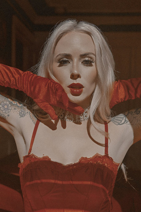 Alysha Nett