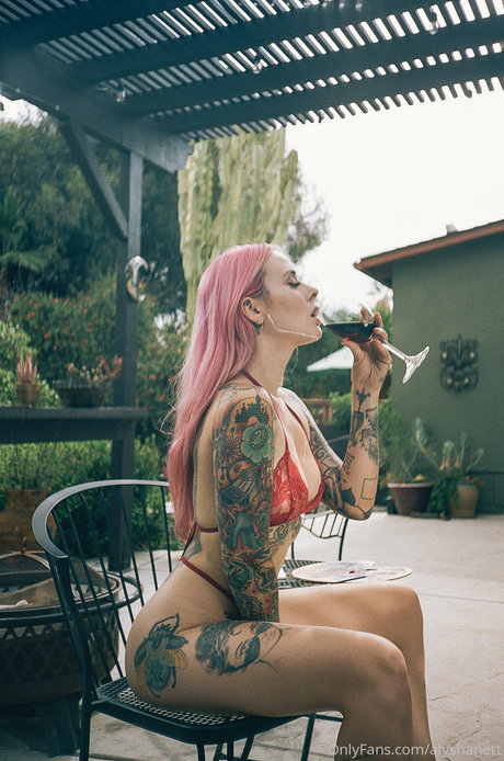 Alysha Nett