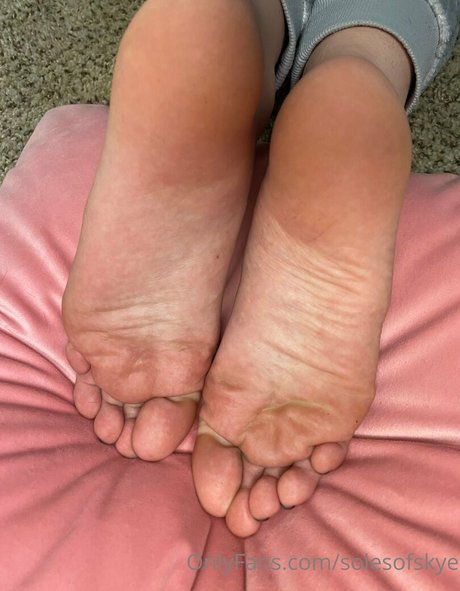 Nahá fotka uniklých OnlyFans od Solesofskye