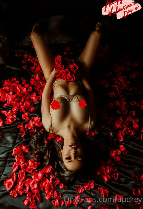 Nahá fotka uniklých OnlyFans od Audrey