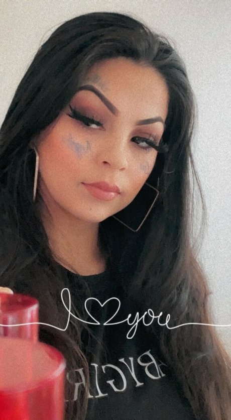 Nahá fotka uniklých OnlyFans od Venuschula
