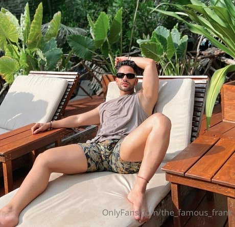 Naken lekkede OnlyFans-bilde av Thefamousfrank