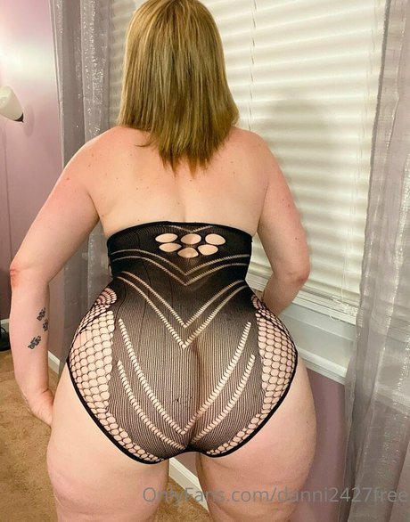 Foto di nudo di fuga di OnlyFans di Danni2427free