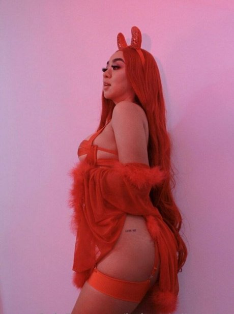 Alaston vuotanut OnlyFans-kuva Ladeaquellanoche