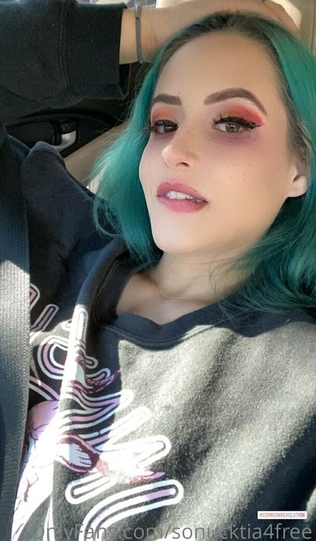 Naken läckt OnlyFans-bild av Sonucktia4free