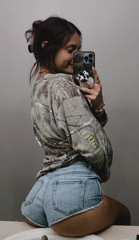 Nicoolee99