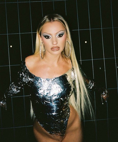 Alexandra Stan