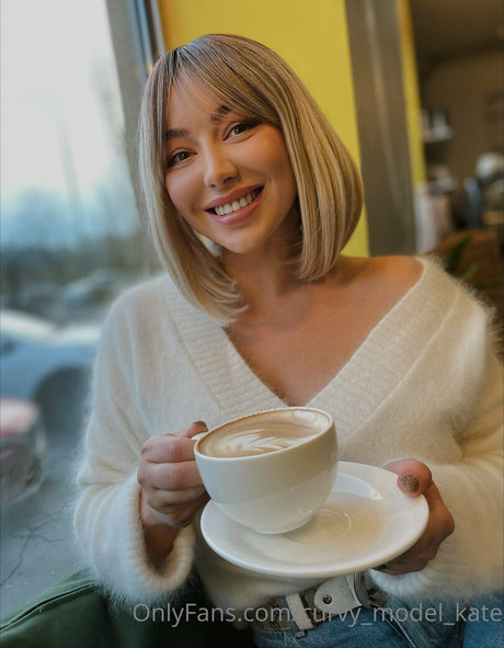 Curvymodelkate