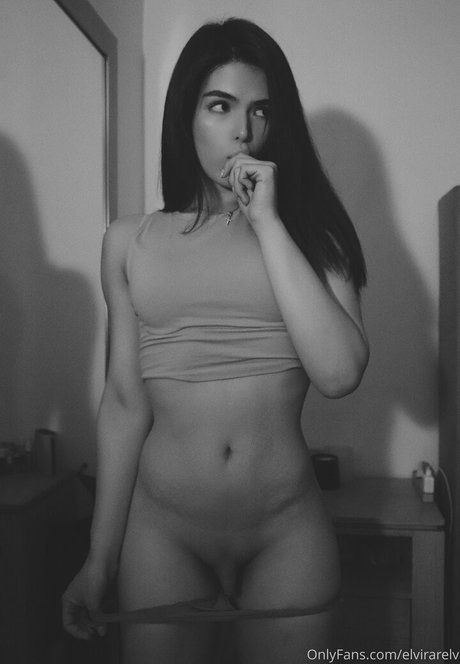Nøgent lækket OnlyFans-billede af Elvirarelv
