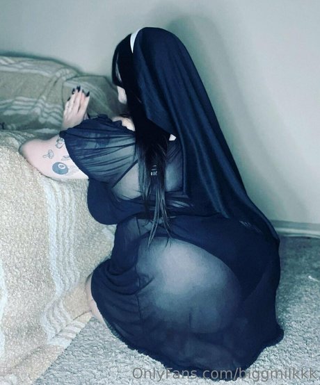 Naken lekkede OnlyFans-bilde av Biggmilkkk