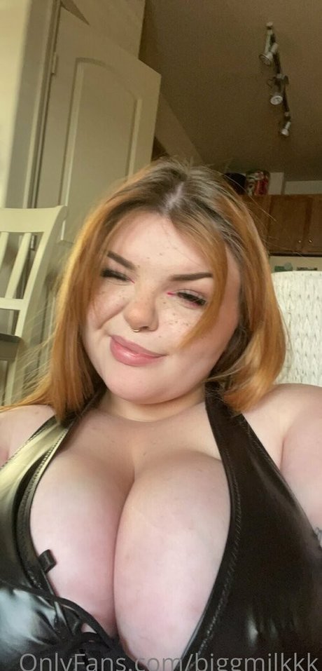Biggmilkkk  nude leaked OnlyFans photo