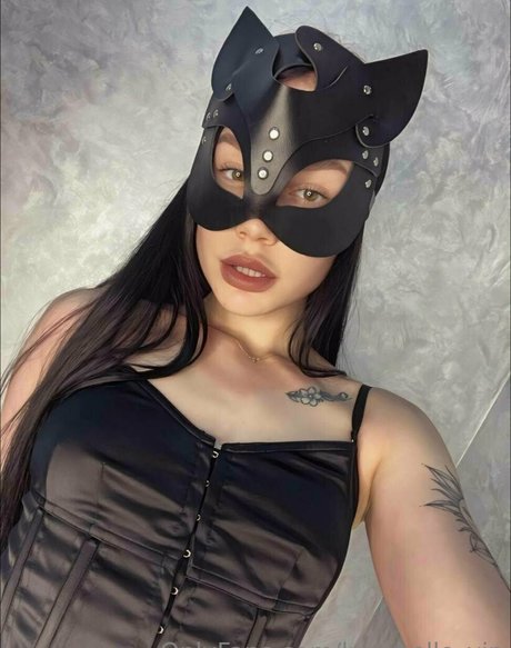 Alasti lekkinud OnlyFans-i pilt Lunabellevip