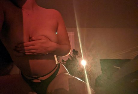 Naken lekkede OnlyFans-bilde av Meganscottxo