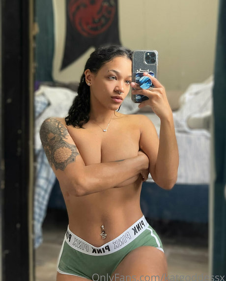 Nahá fotka uniklých OnlyFans od Katgoddessx
