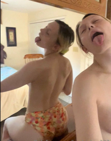 Naken läckt OnlyFans-bild av Baybiekay333