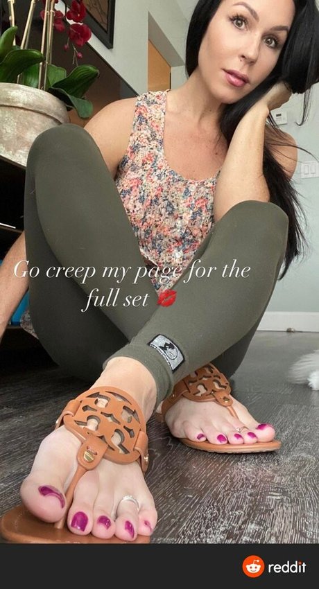 Beautyandherfeetz