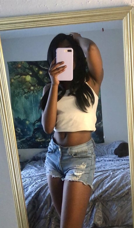 Aprilraeee