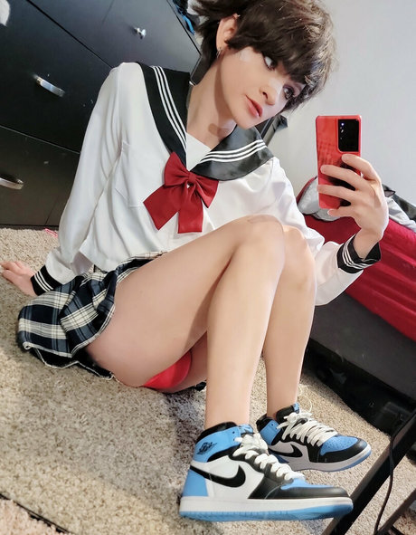 Alasti lekkinud OnlyFans-i pilt Trappychan