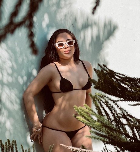 Vitoria Kelly