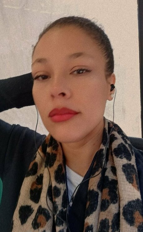 Naken lekkede OnlyFans-bilde av Bombalicius