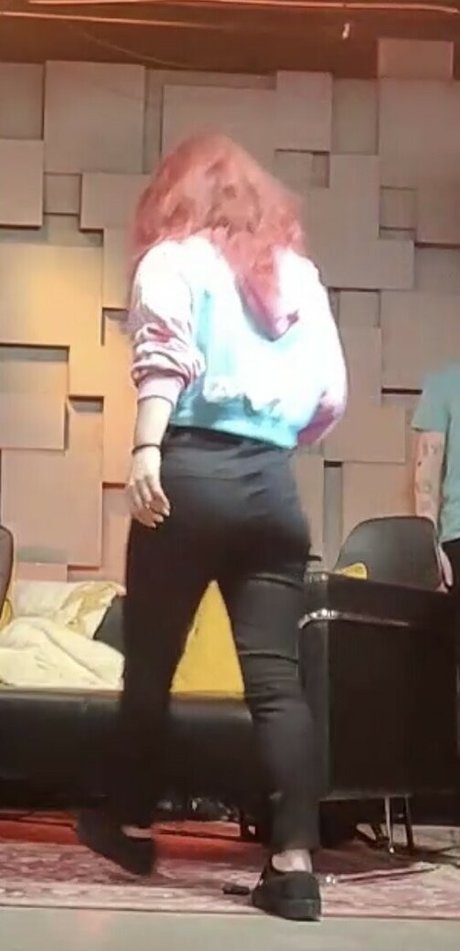 Anniefuchsia