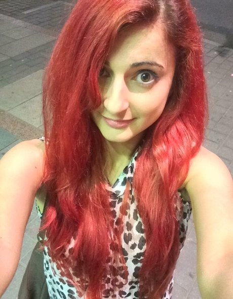 Anniefuchsia