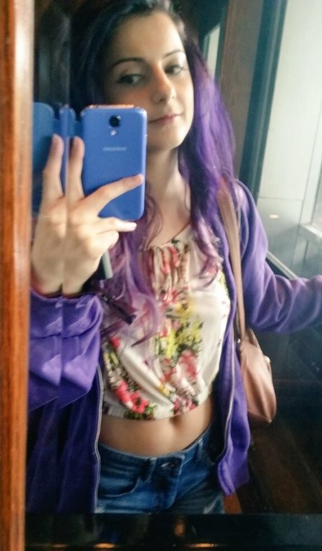 Anniefuchsia