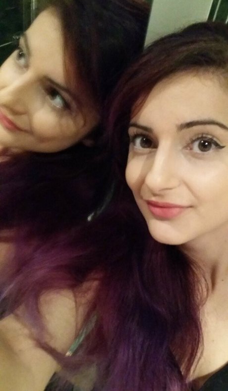 Anniefuchsia