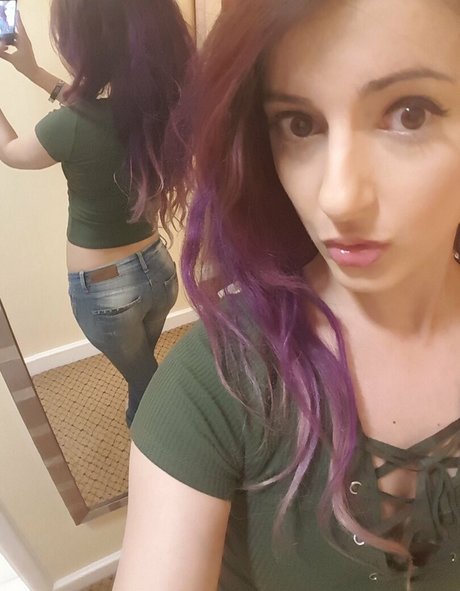 Anniefuchsia