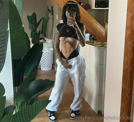 Naken lekkede OnlyFans-bilde av Notsick3