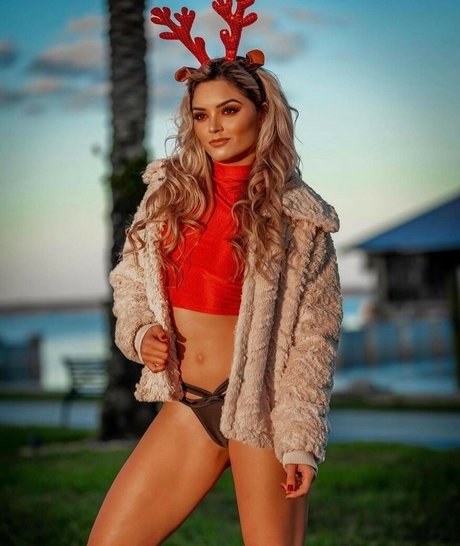 Tay Conti