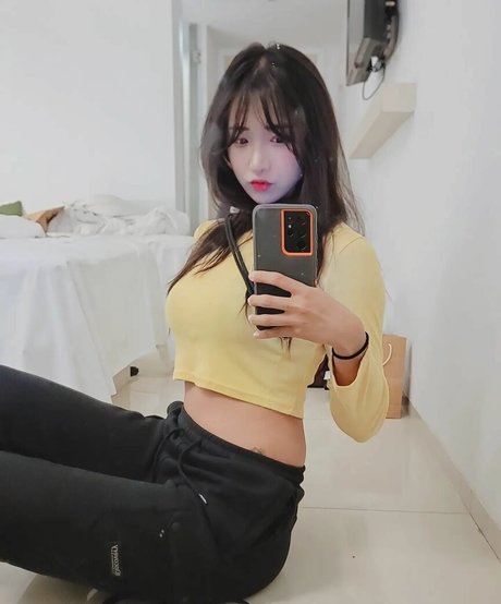Jinnytty  nude leaked OnlyFans photo