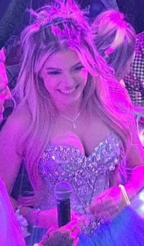 Naken lekkede OnlyFans-bilde av Alexa Bliss