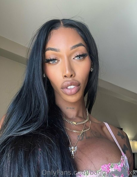 Baggyaltiffxxx