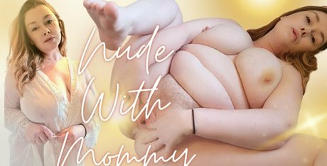 Naken läckt OnlyFans-bild av Pocketmama