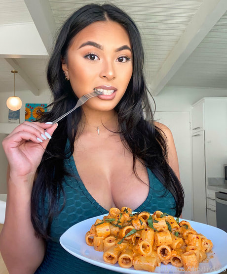 Lindavo  nude leaked OnlyFans photo