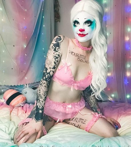 Yourlittleclowngirl OnlyFansリークヌード写真