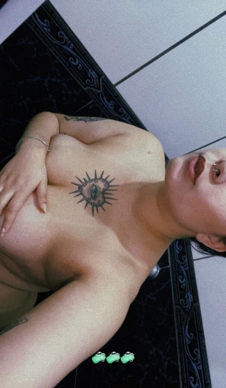Foto desnuda filtrada de OnlyFans de Privisis2u