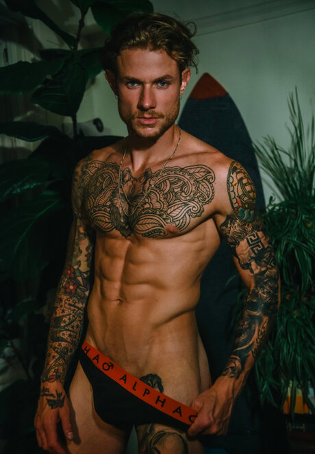 Naakte gelekte OnlyFans-foto van Gwoodlightxxx