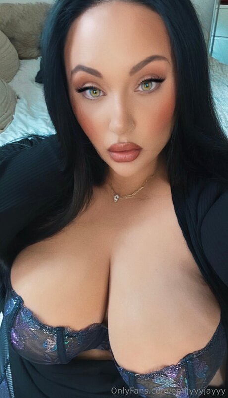 Foto nua vazada do OnlyFans de Emilyyyjayyy