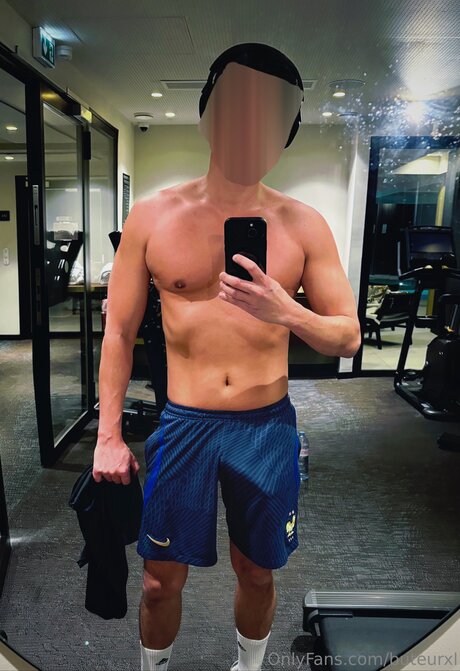 Nahá fotka uniklých OnlyFans od Buteurxl