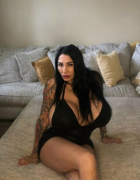 Ricki Raxxx